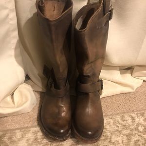 Free Bird Crosby Boots - excellent condition!